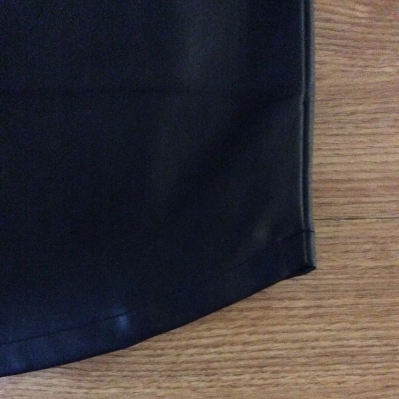 Lulu’s Pop Star Black Vegan Leather Mini Skirt - Picture 3 of 3